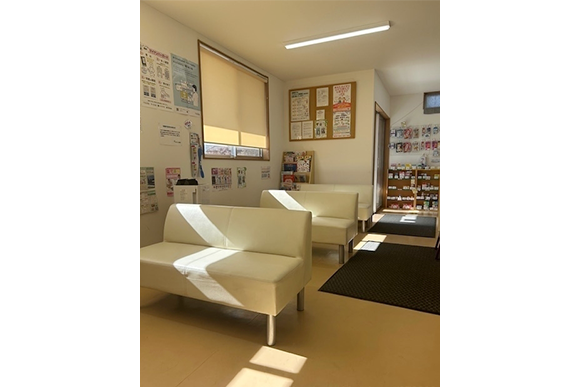 はやぶさ薬局内観